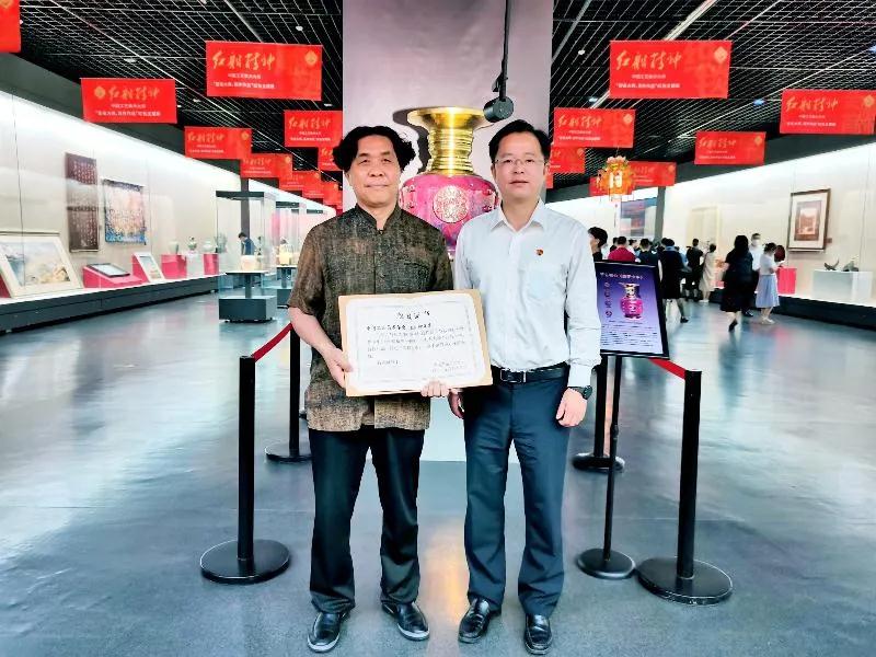 张先义.jpg 张先义.jpg