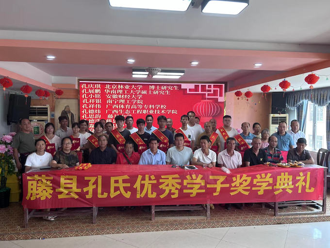 2的副本.jpg 2的副本.jpg