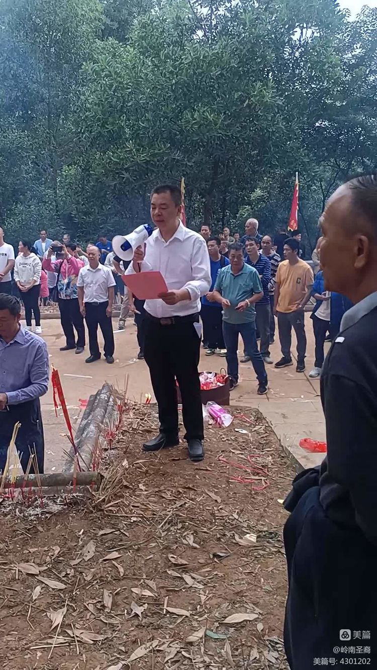 f5e5b0bed721cacc3520cab3f5fd40d7.jpg f5e5b0bed721cacc3520cab3f5fd40d7.jpg