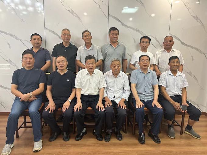 947f7f1b797115a53a140d02512be6c4.jpg 947f7f1b797115a53a140d02512be6c4.jpg