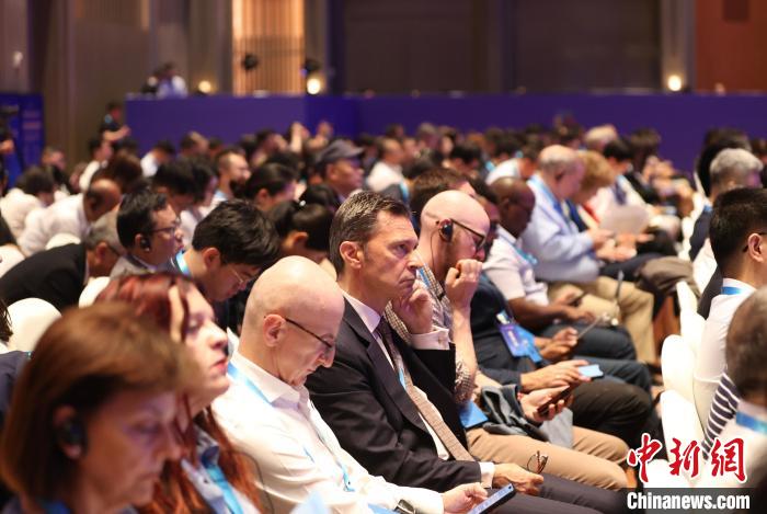 f74fd805-73ae-4471-8417-95613fbc1935_zsite.jpg f74fd805-73ae-4471-8417-95613fbc1935_zsite.jpg